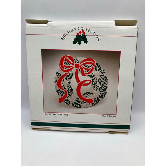Vintage WM A. Rogers Holiday Christmas Wreath Silver Plated Trivet - Picture 2 of 8
